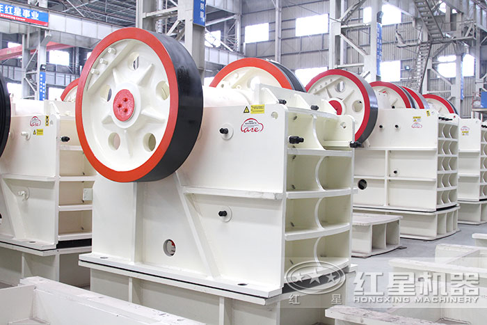 鄂式破碎機 鄂式破碎機