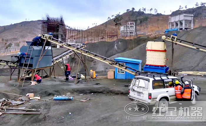 立式復合破碎機生產現場 立式復合破碎機生產現場