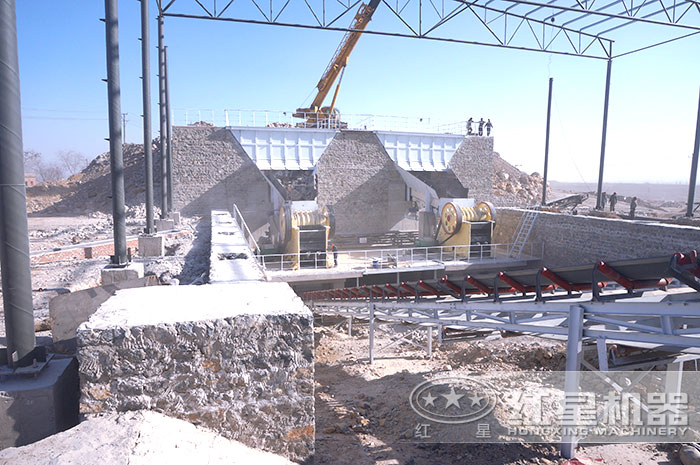 河北時(shí)產(chǎn)500噸花崗巖破碎機(jī)現(xiàn)場(chǎng)