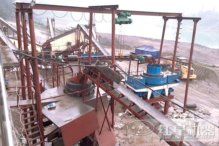 固定石英石制沙作業(yè)現(xiàn)場