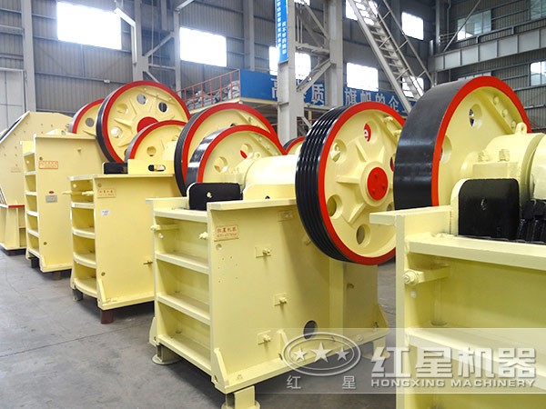 JC系列新型顎式破碎機(jī)