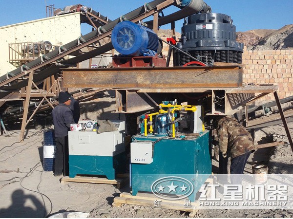 玄武巖制砂機破碎現場