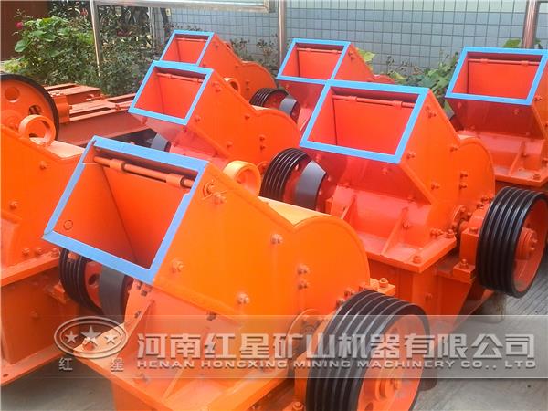 硅灰石錘式破碎機結構