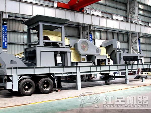 時產(chǎn)80-100噸片麻巖移動破車間