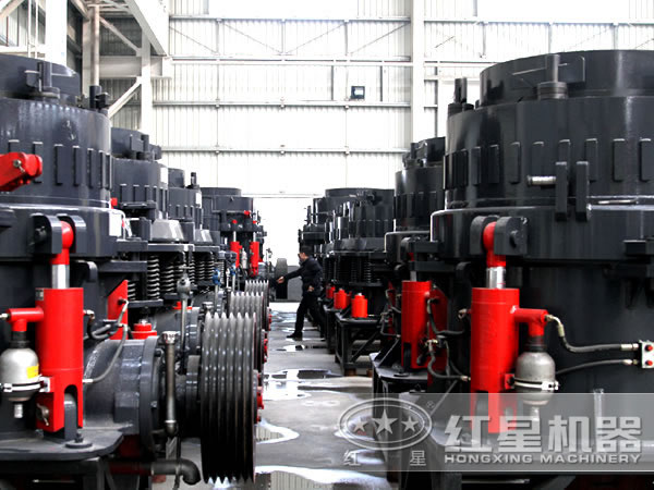 旋回破碎機(jī)